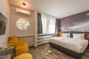 three corners hotel anna