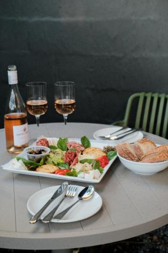 neighbourgood franschhoek