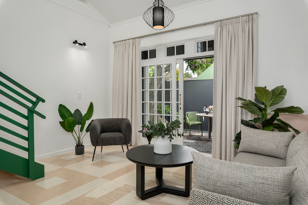 neighbourgood franschhoek