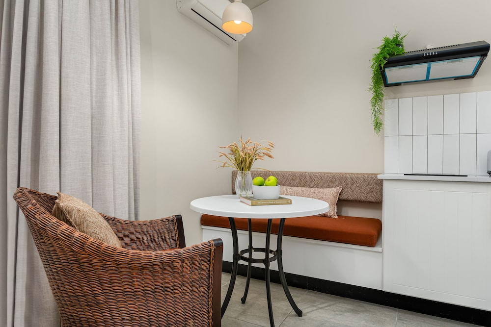 neighbourgood franschhoek