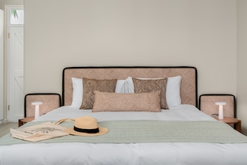 neighbourgood franschhoek