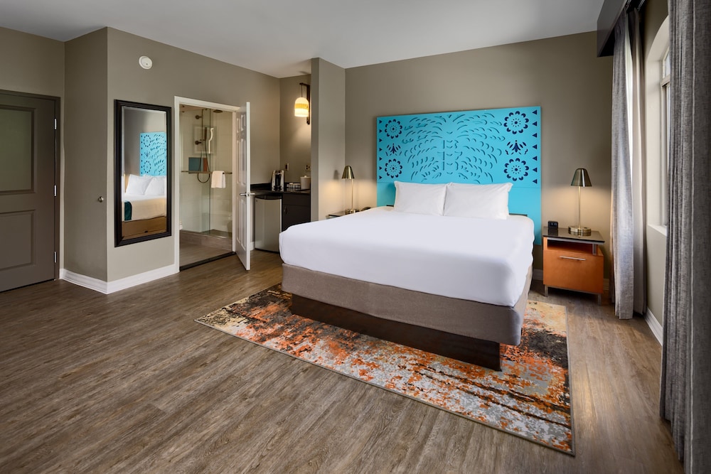 hotel indigo san antonio riverwalk by ihg