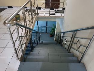 oyo 93295 wisma aluh ambak
