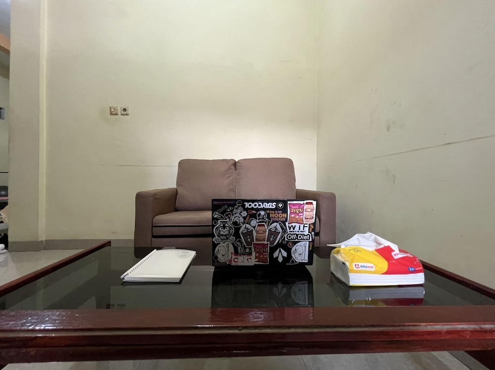 oyo 93295 wisma aluh ambak