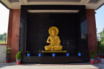 tulip inn shravasti