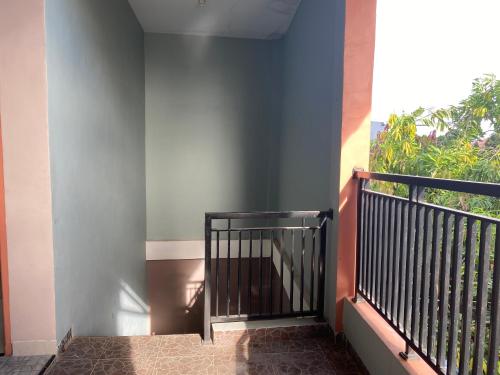 oyo 93309 mely homestay