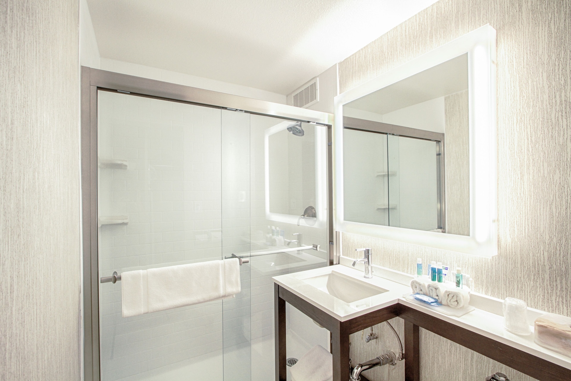 holiday inn express san diego downtown by ihg