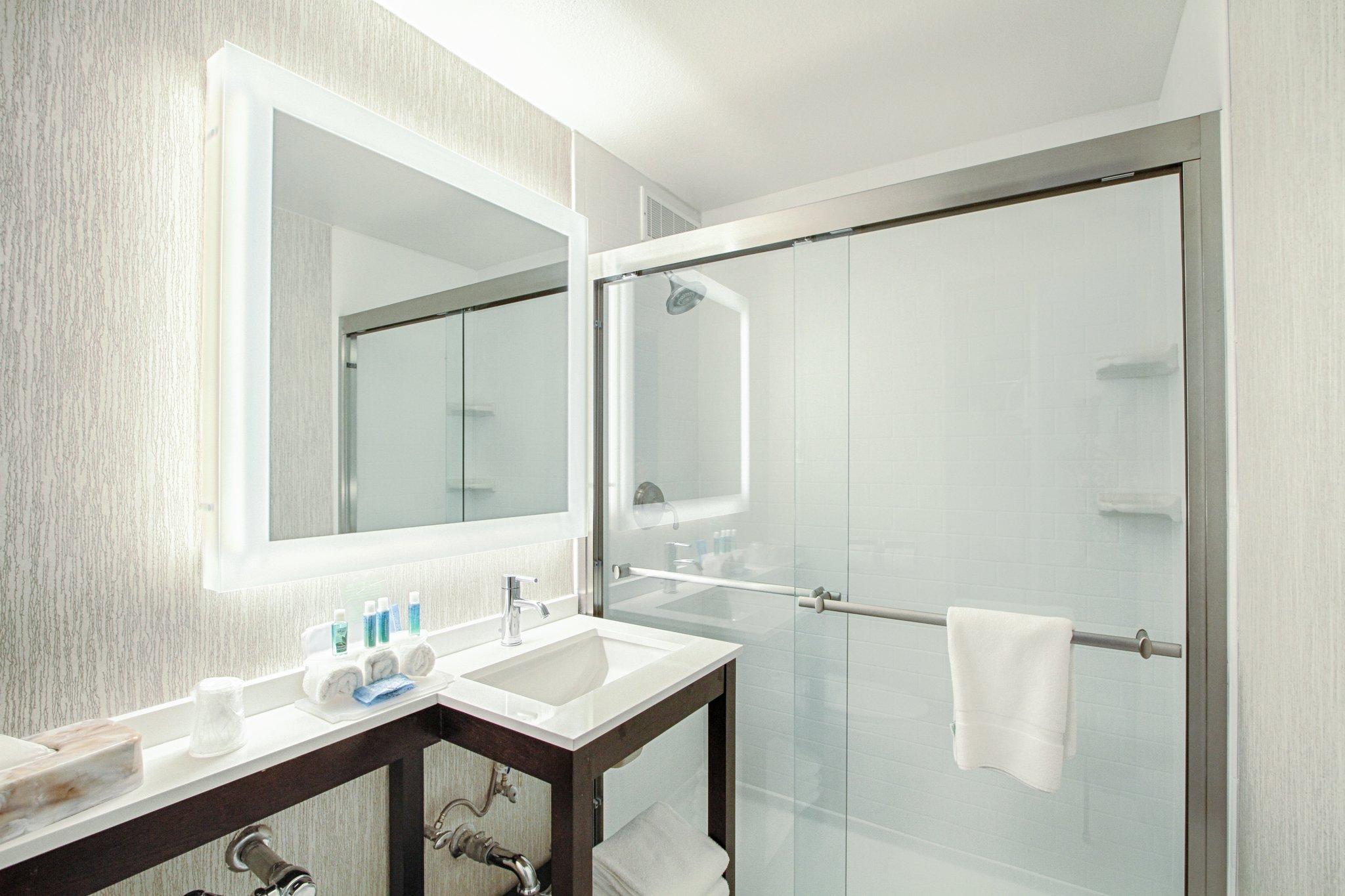 holiday inn express san diego downtown by ihg