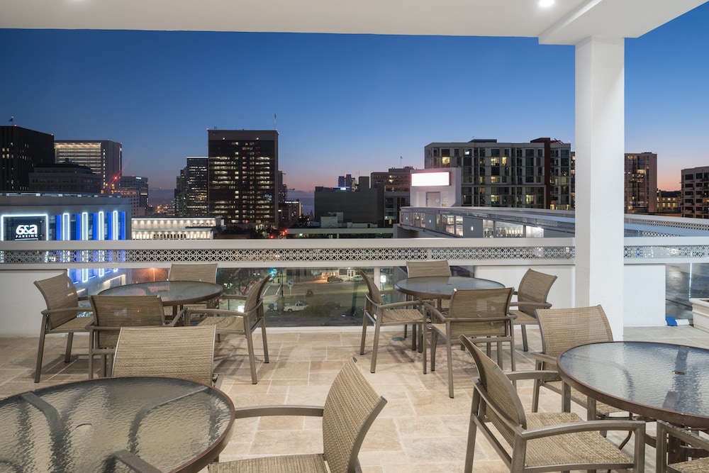 holiday inn express san diego downtown by ihg