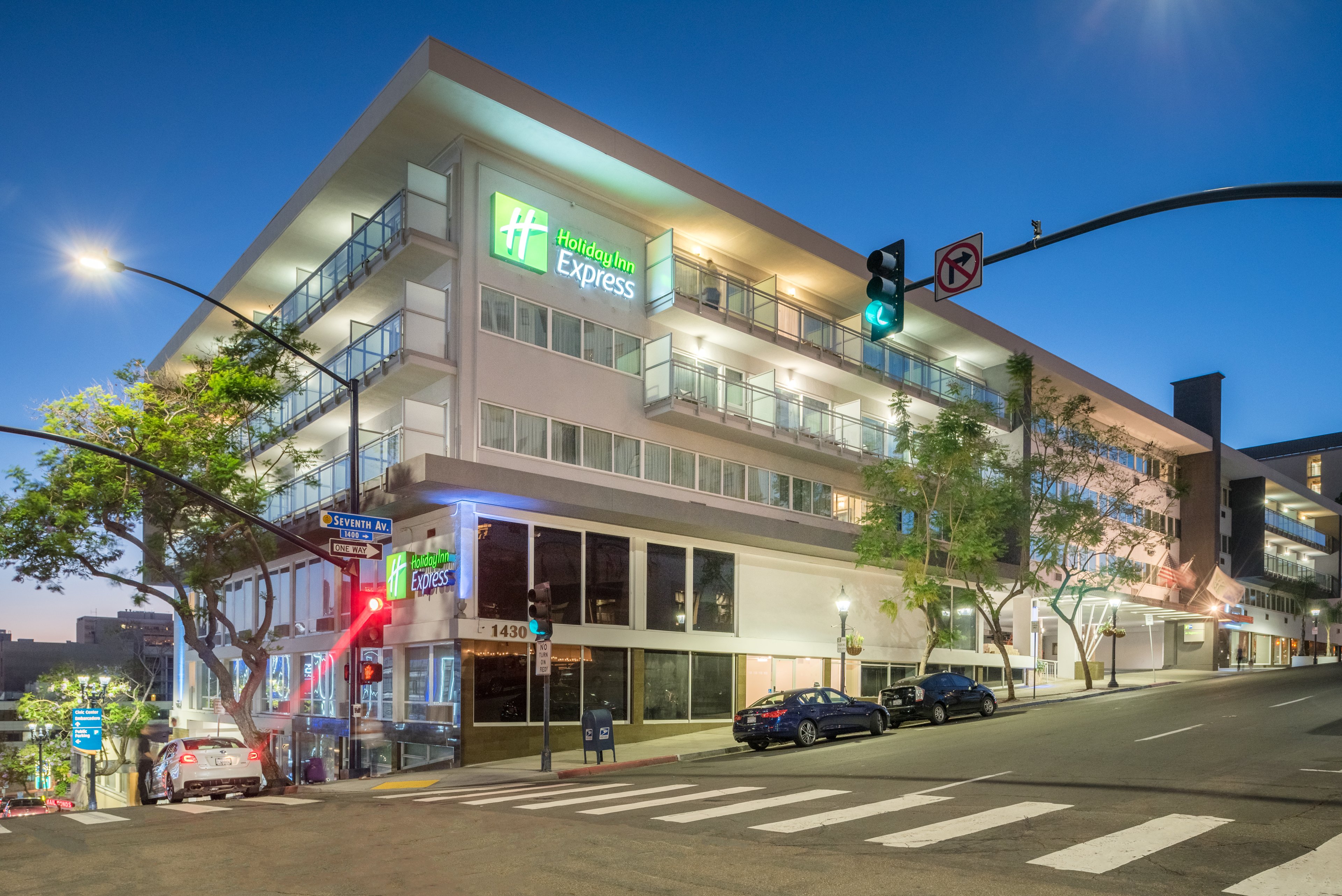 holiday inn express san diego downtown by ihg