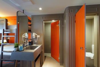 tinidee trendy bangkok khaosan