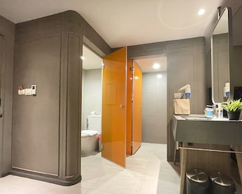 tinidee trendy bangkok khaosan