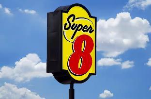 super 8 by wyndham bronx near stadium