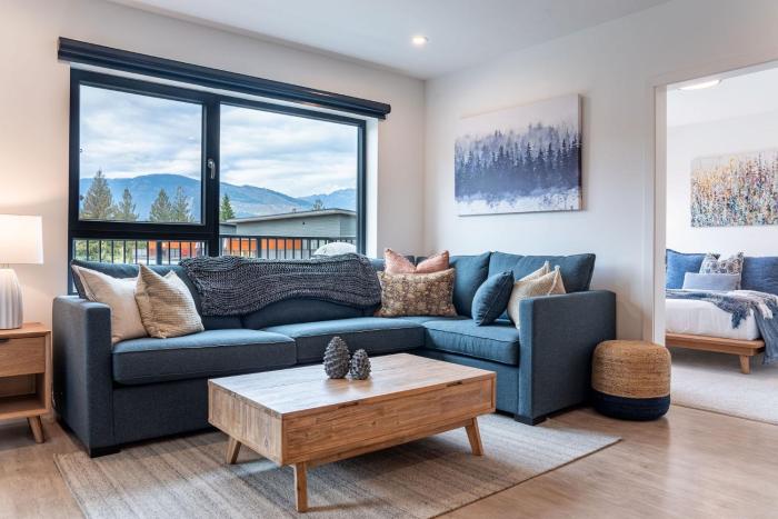 bluebird daze by revelstoke vacations