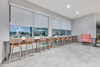 Home2 Suites By Hilton Paris,Rockwell>>Paris,3 star