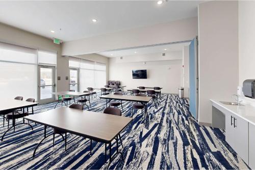 comfort inn and suites at sanford sports complex