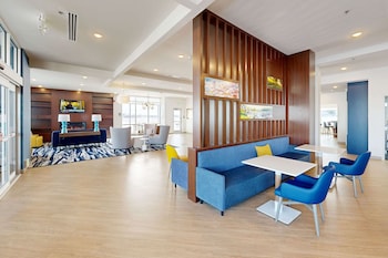 comfort inn and suites at sanford sports complex