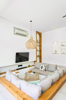 ying villa by hombali