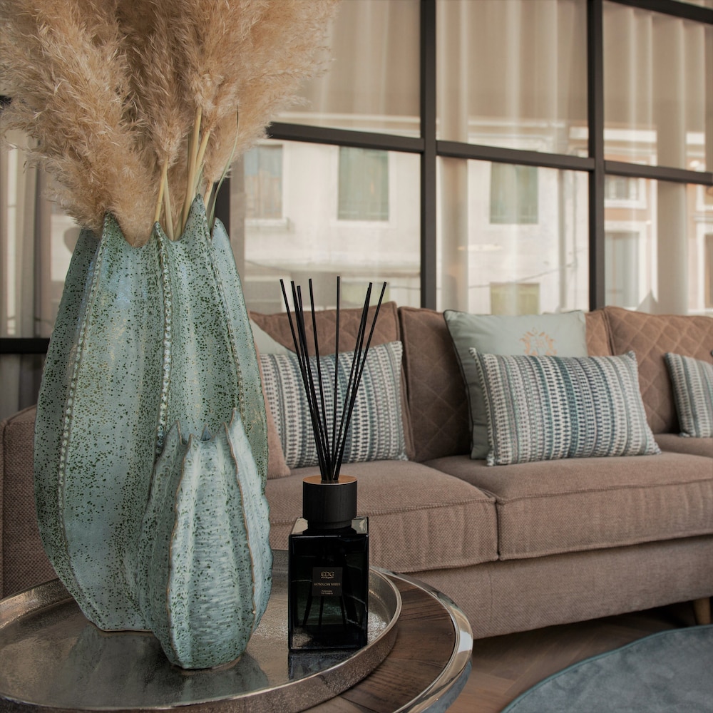 elegance room