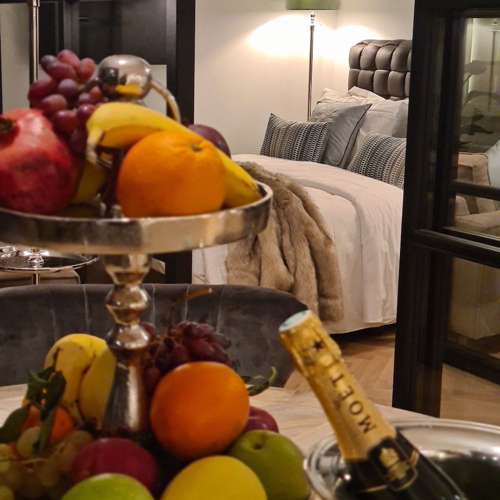 elegance room