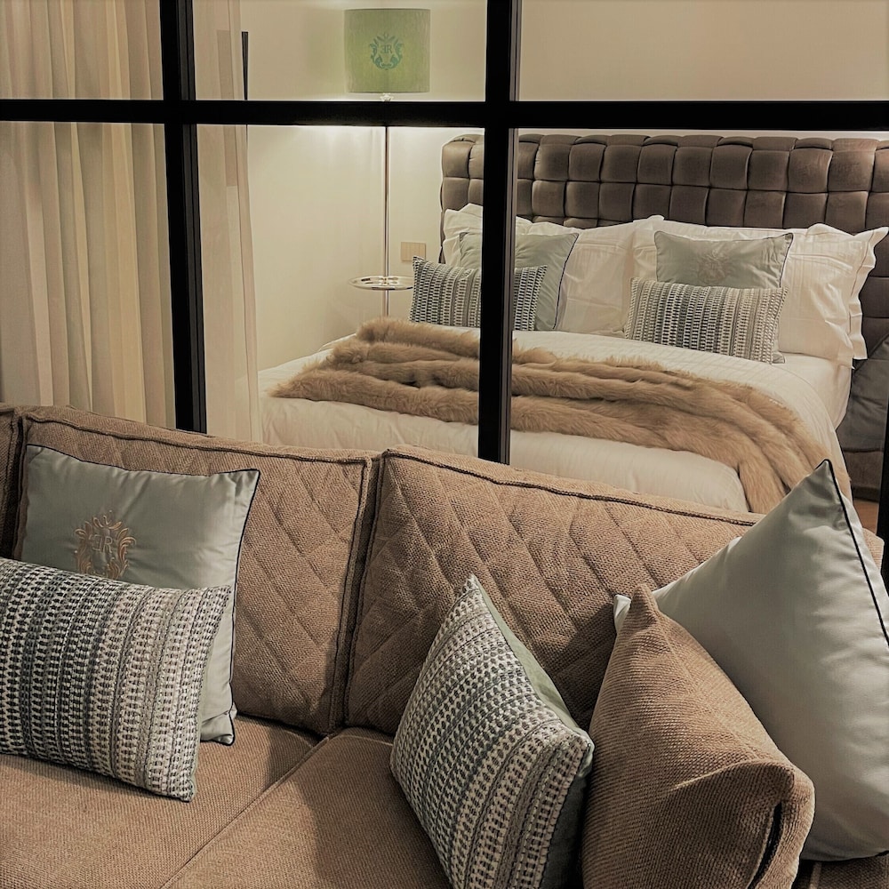 elegance room