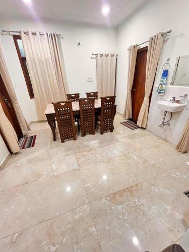 shri ram paying guest house