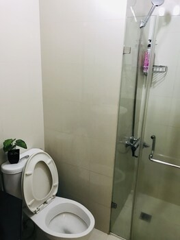 one palm tree villas across naia t3