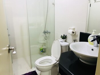 one palm tree villas across naia t3