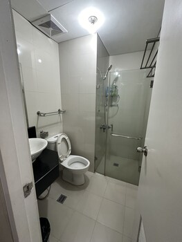 one palm tree villas across naia t3