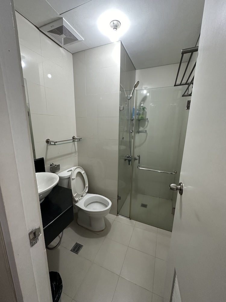 one palm tree villas across naia t3