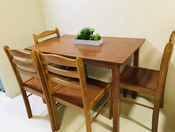 one palm tree villas across naia t3