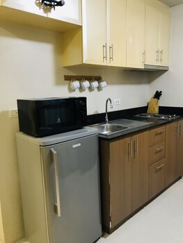 one palm tree villas across naia t3