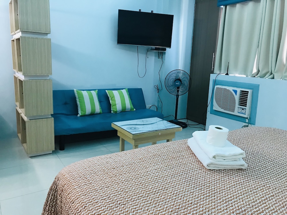 one palm tree villas across naia t3