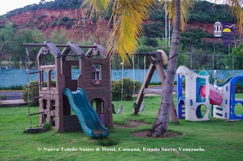 nueva toledo suites and hotel