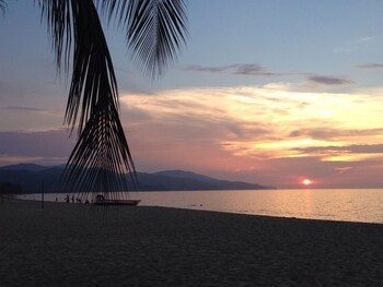 nueva toledo suites and hotel