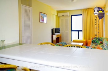 nueva toledo suites and hotel