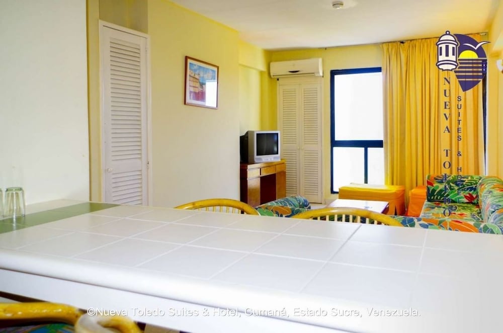 nueva toledo suites and hotel