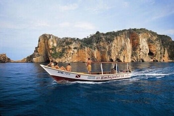 nueva toledo suites and hotel