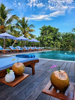 kandora luxury villas