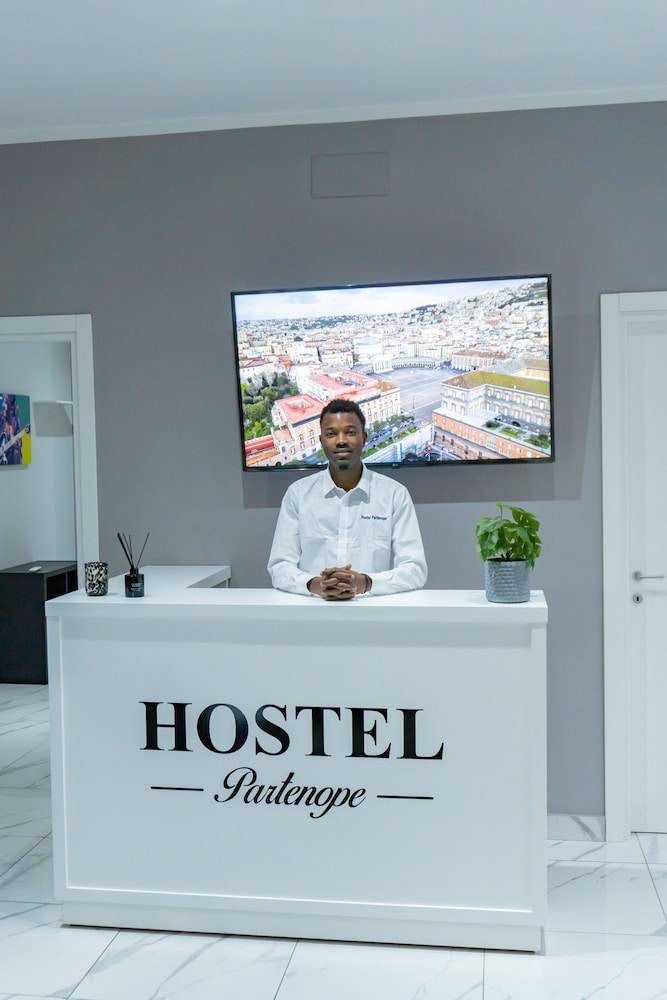 hostel partenope
