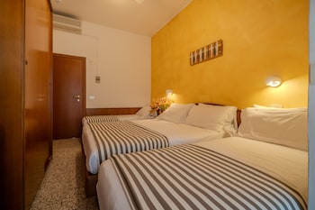 hotel mia