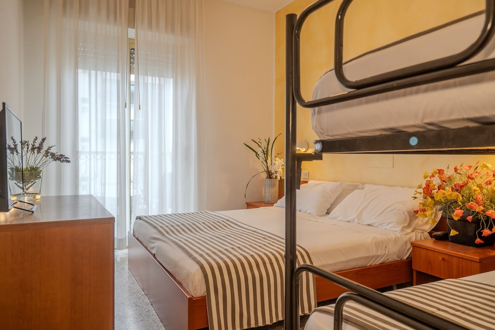 hotel mia
