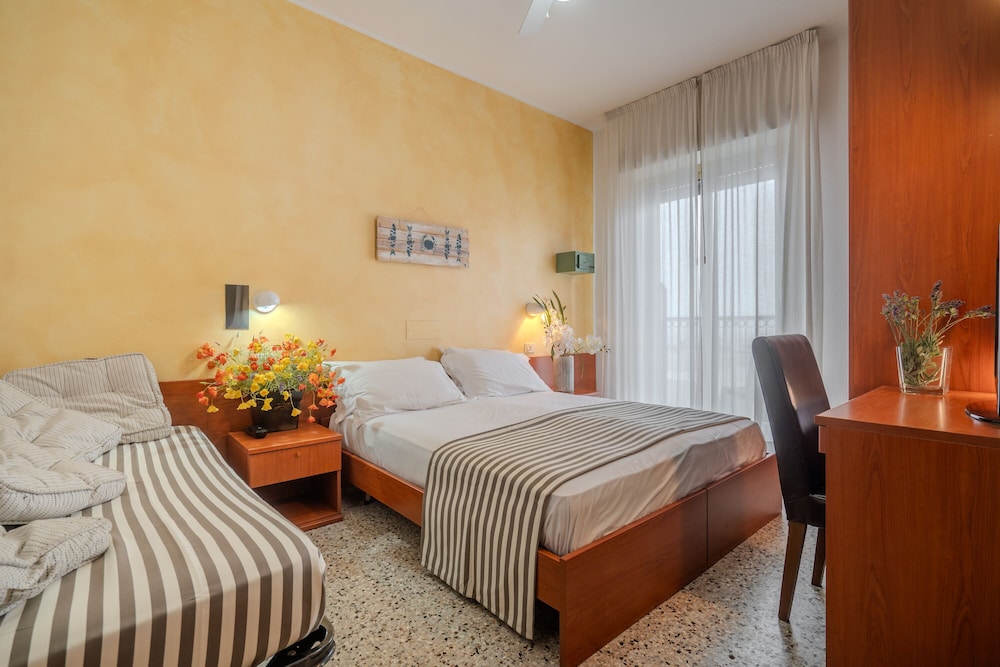 hotel mia