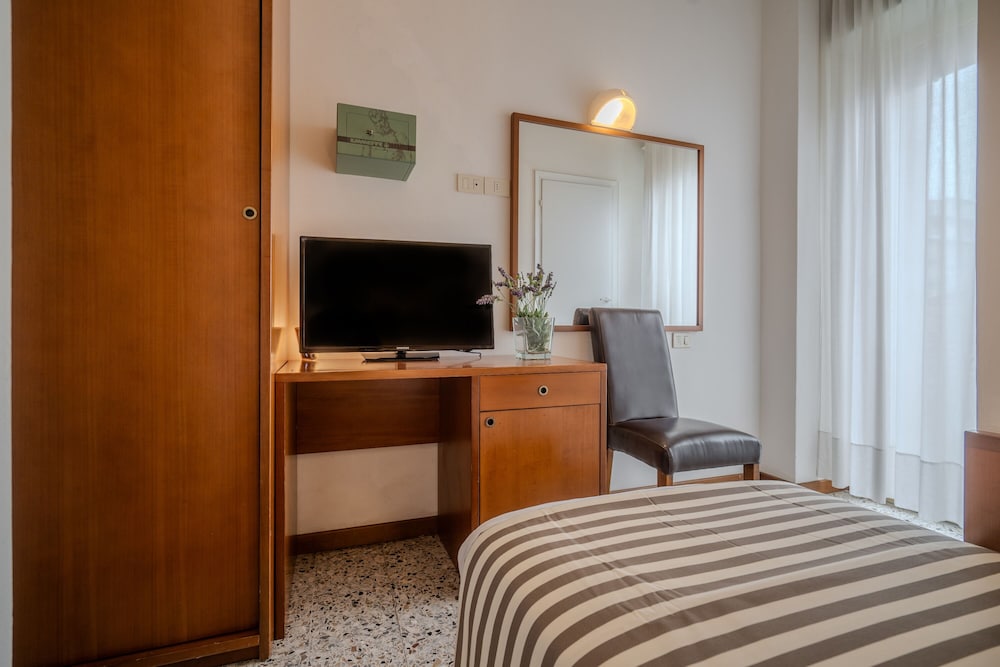 hotel mia
