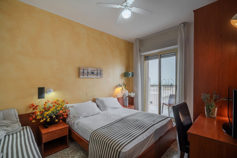 hotel mia
