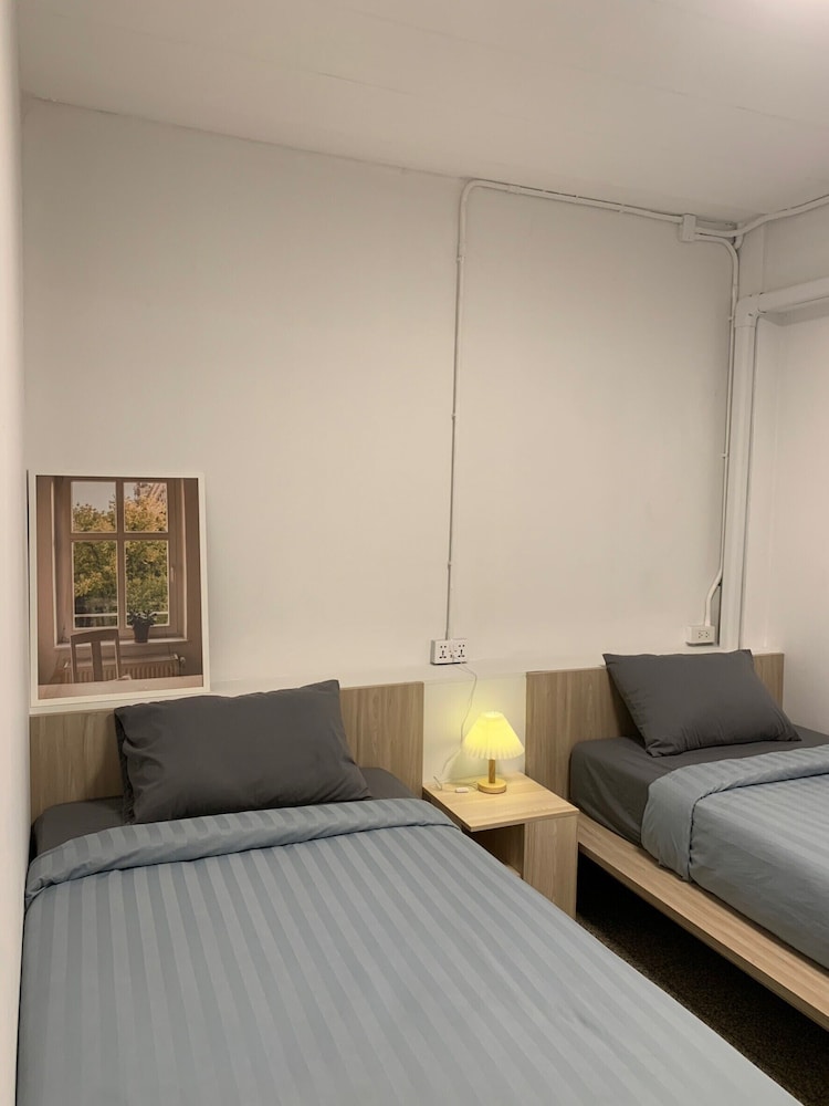 marni bkk hostel