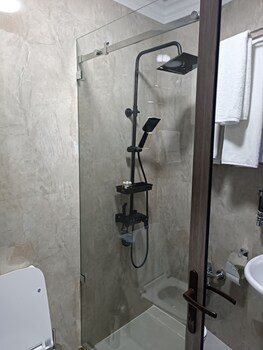 muhayyo guest house