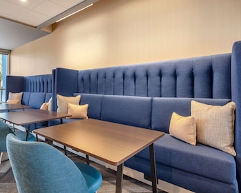 tru by hilton lexington hamburg