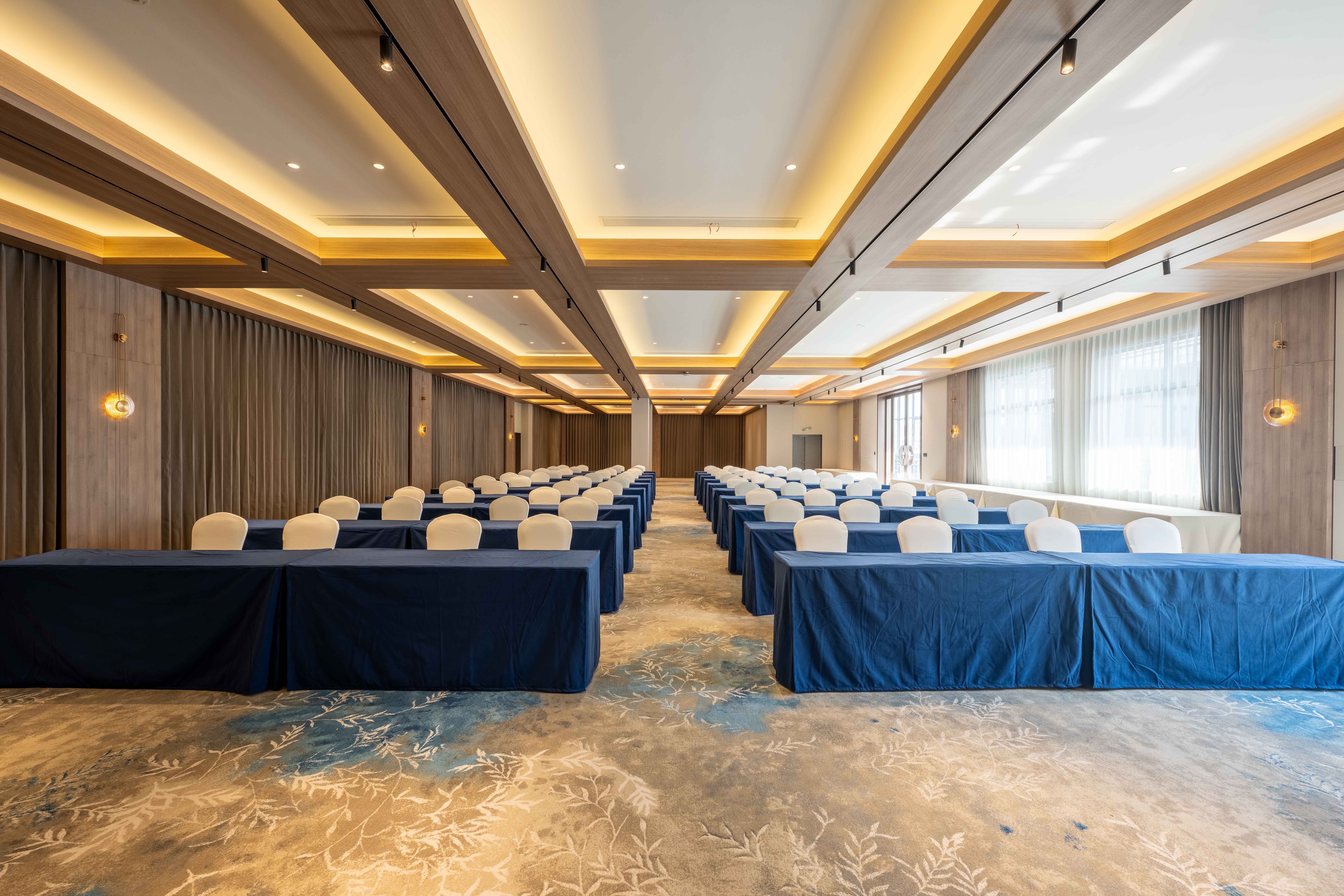 holiday inn express yuhuan wetland park an ihg hotel