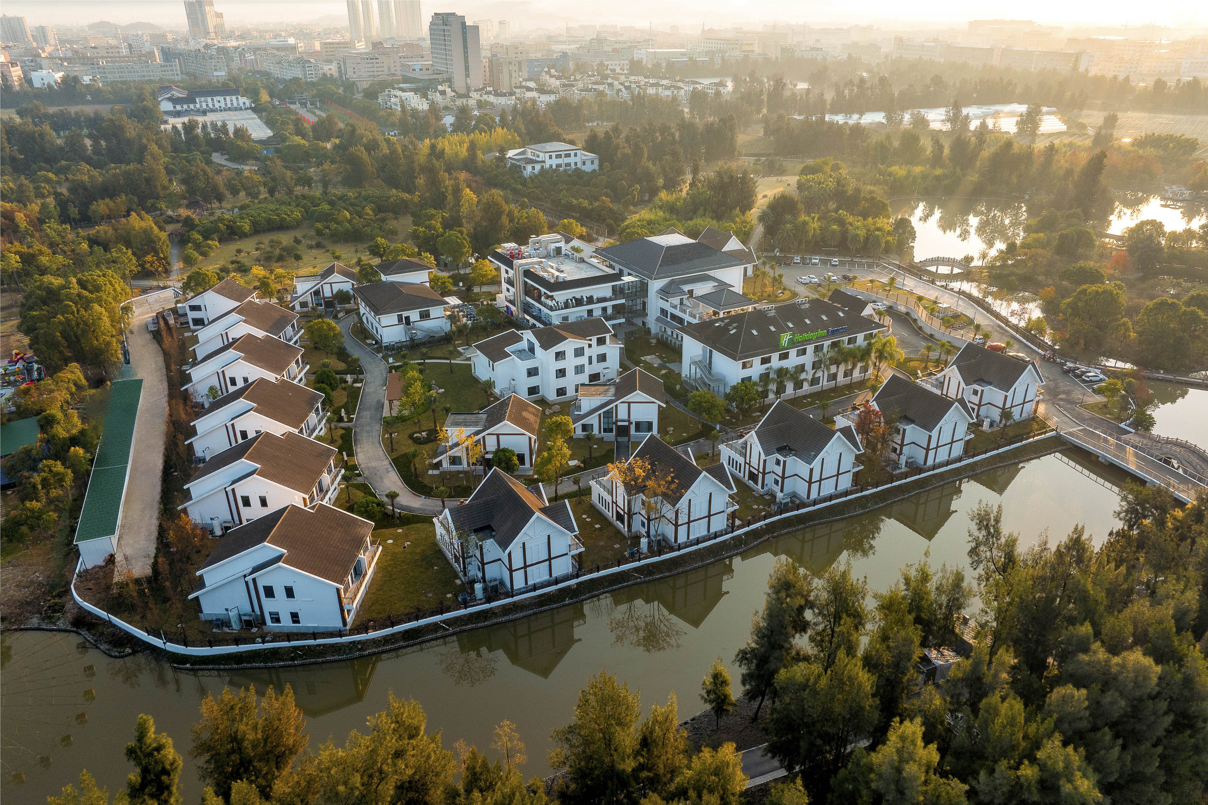 holiday inn express yuhuan wetland park an ihg hotel